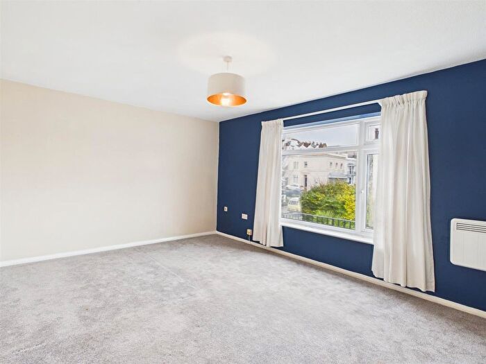 2 Bedroom Flat To Rent In Montpelier Terrace, Brighton, BN1