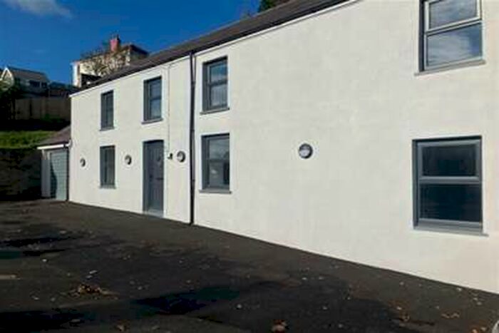 4 Bedroom House To Rent In Nantgaredig, Carmarthen, SA32
