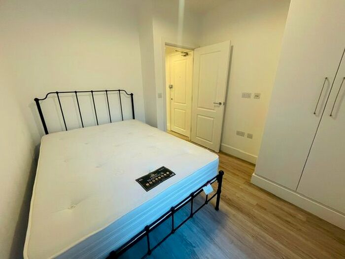 1 Bedroom Flat To Rent In Rita Rd, London, SW8