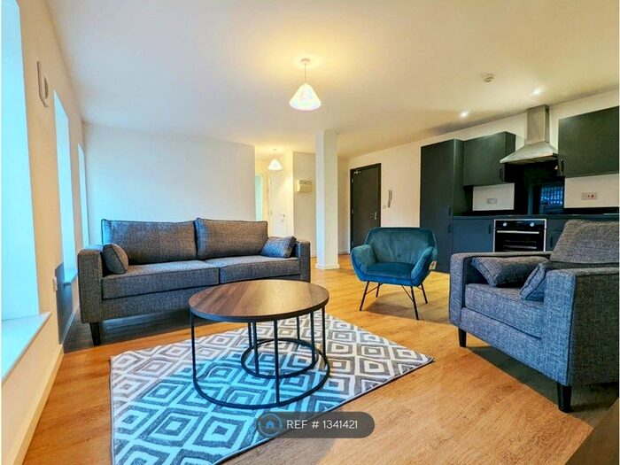 1 Bedroom Flat To Rent In Rufus Court, Leeds, LS14