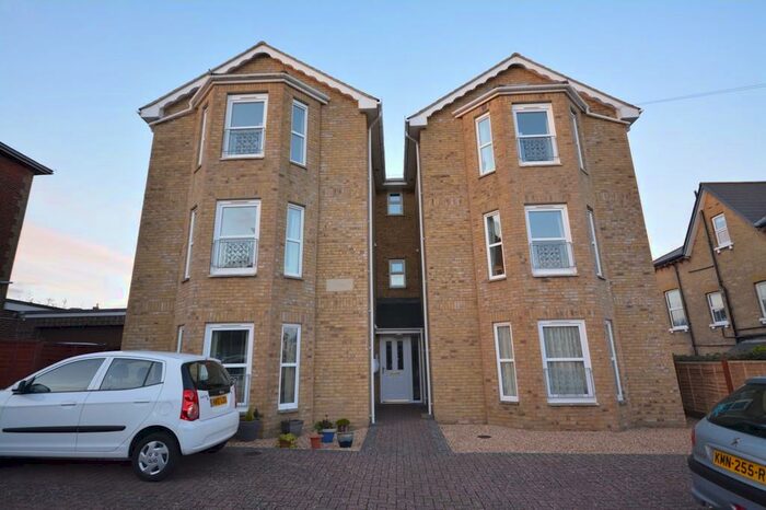 2 Bedroom Apartment To Rent In Bellevue Road, Cowes, PO31