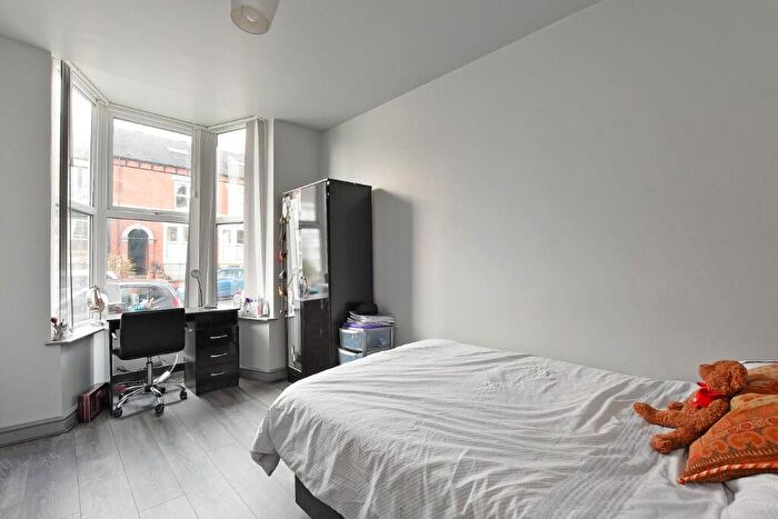 4 Bedroom Terraced House To Rent In South View Road, Sheffield, - Availble To Groups Of Students Or Professionals, S7