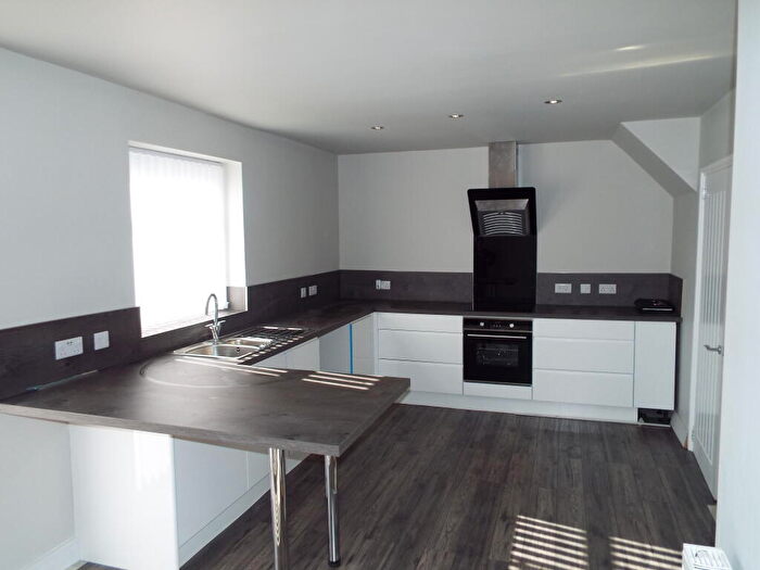 3 Bedroom Terraced House To Rent In Rivergreen, Clifton, NG11