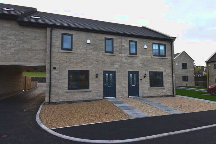 3 Bedroom Mews For Sale In Monkey Brew Close, Peak Dale, Derbyshire, SK17