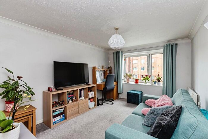 1 Bedroom Apartment For Sale In Northcote Road, Bournemouth, BH1