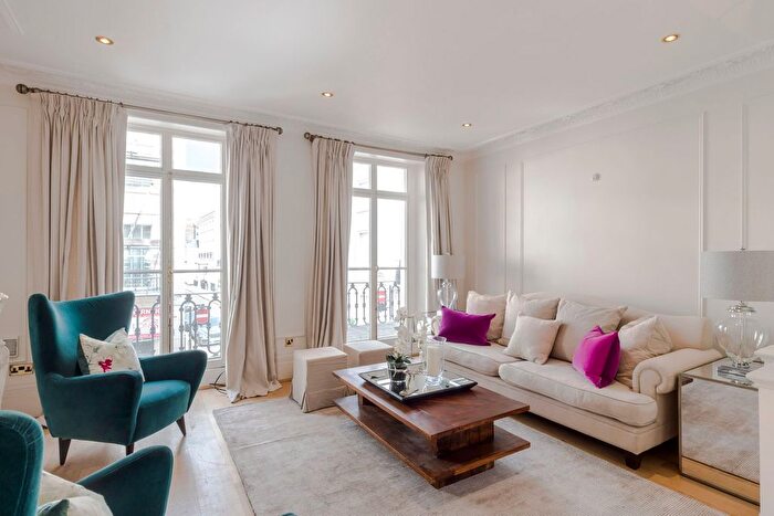 5 Bedroom Property To Rent In South Eaton Place, Belgravia, London, SW1W