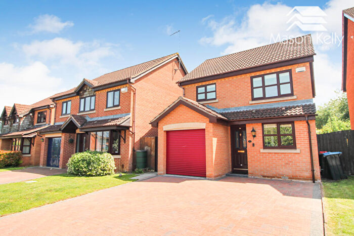 3 Bedroom Detached House For Sale In Bushey Bartrams, Shenley Brook End, Milton Keynes, MK5