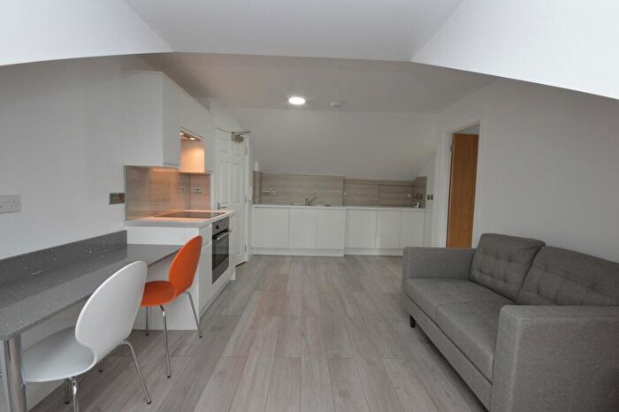 1 Bedroom Apartment To Rent In Hunt Street, Old Town, Swindon, SN1