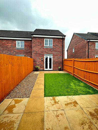 2 Bedroom End Of Terrace House To Rent In Glover Close, Annesley, NG15