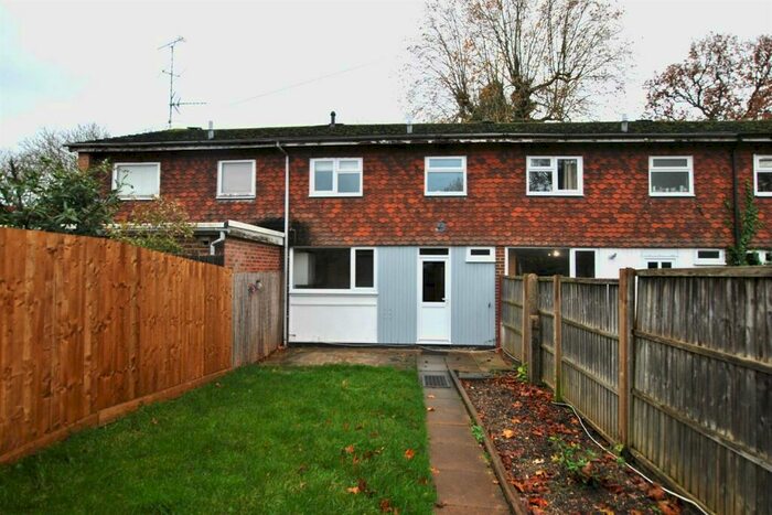 3 Bedroom Town House To Rent In Eliot Close, Emmer Green, Reading, RG4