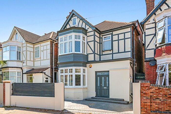 4 Bedroom Detached House For Sale In Craneswater Avenue, Southsea, PO4