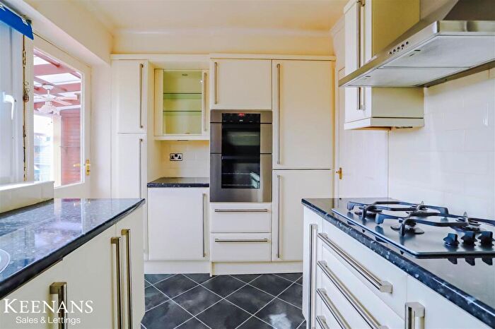 3 Bedroom Detached Bungalow For Sale In Walton Close, Bacup, OL13