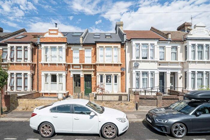 4 Bedroom Terraced House For Sale In Granville Road, Walthamstow, E17