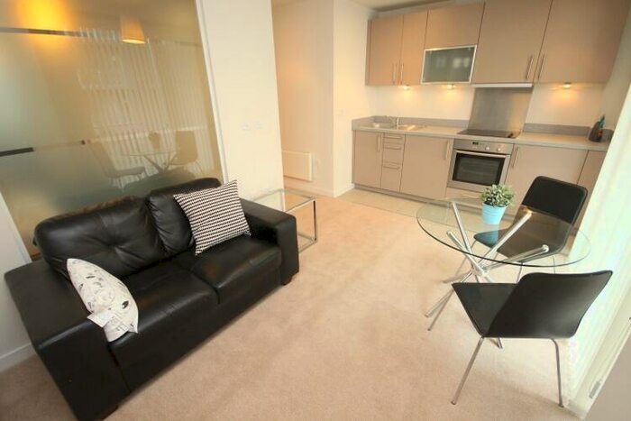 1 Bedroom Apartment To Rent In Spectrum, Block, Blackfriars Road, M3
