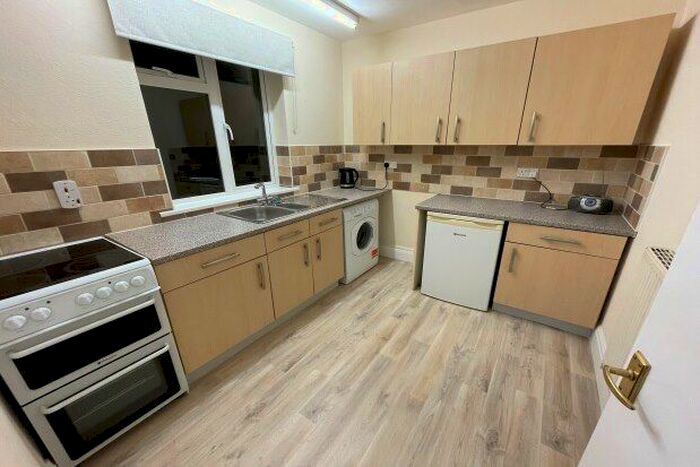 1 Bedroom Flat To Rent In Westdale Lane, Nottingham, NG3