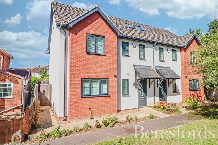 4 Bedroom Semi-Detached House For Sale In Templars Close, Witham, CM8