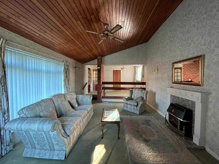 3 Bedroom Bungalow To Rent In Breton Close, Kilby, LE18