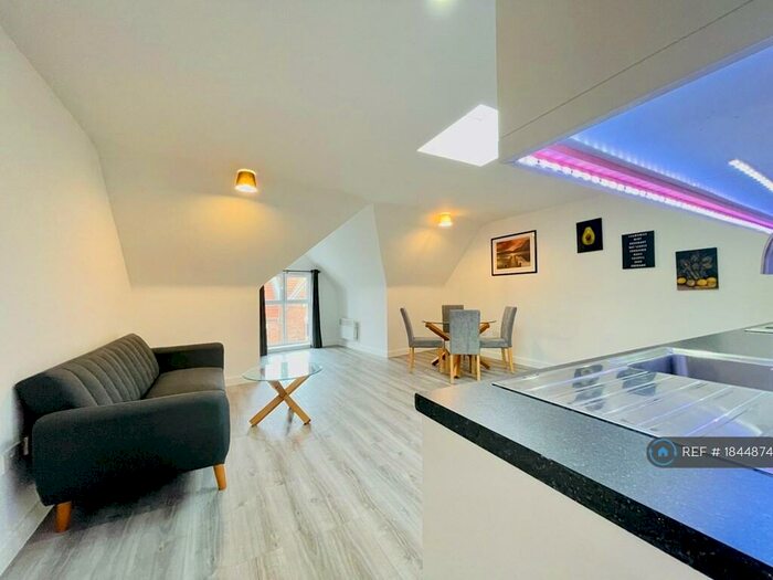 1 Bedroom Flat To Rent In Eltham High Street, London, SE9