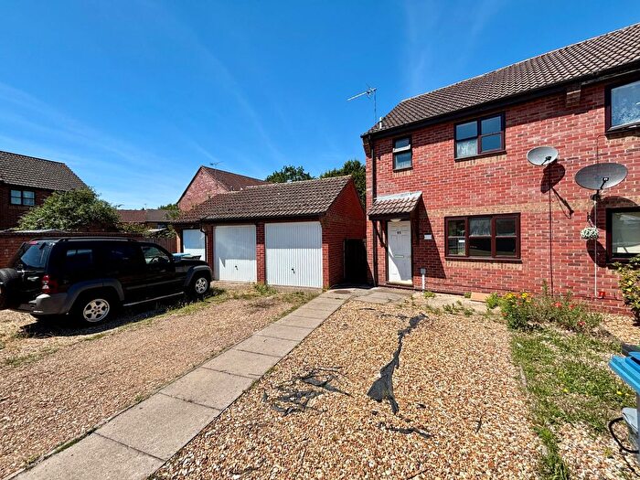 3 Bedroom Semi Detached House To Rent In St Benedicts Road, Brandon, IP27