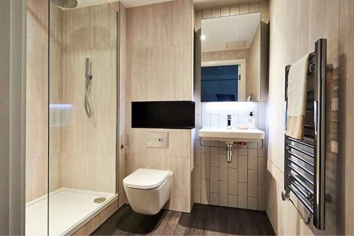 3 Bedroom Flat For Sale In Vita Living Circle Square, Oxford Road, Manchester, M1