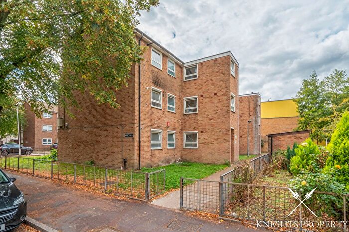 1 Bedroom Flat For Sale In Grantham Road, Little Ilford, London, E12
