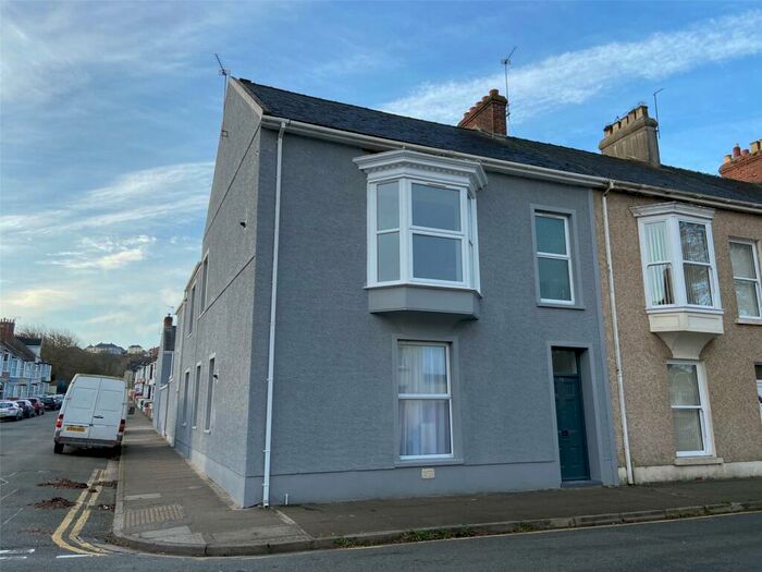 1 Bedroom Flat To Rent In Apley Terrace, Pembroke Dock, Pembrokeshire, SA72
