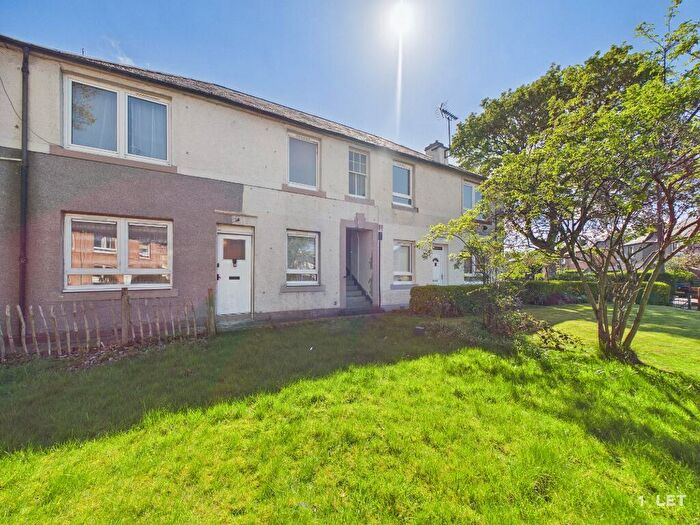 2 Bedroom Flat To Rent In Stenhouse Avenue, Stenhouse, Edinburgh, EH11