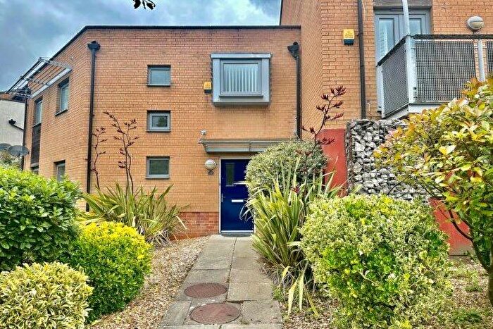 3 Bedroom Property To Rent In Swansea Close, Liverpool, L19