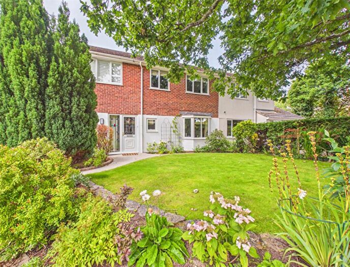 4 Bedroom Semi-Detached House For Sale In Betsy Lane, Bransgore, Christchurch, Dorset, BH23