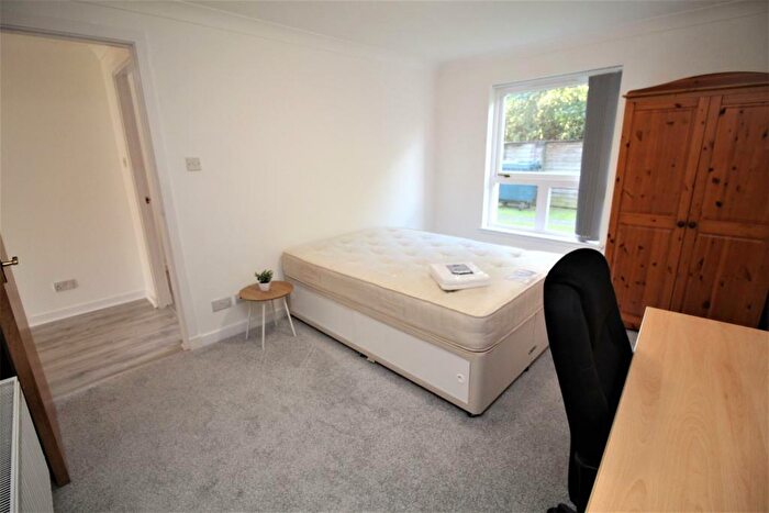 2 Bedroom Apartment To Rent In Blanefield Gardens, Glasgow, G13