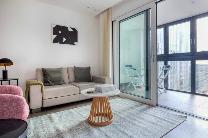 1 Bedroom Flat To Rent In London Borough Of Tower Hamlets, London, E1