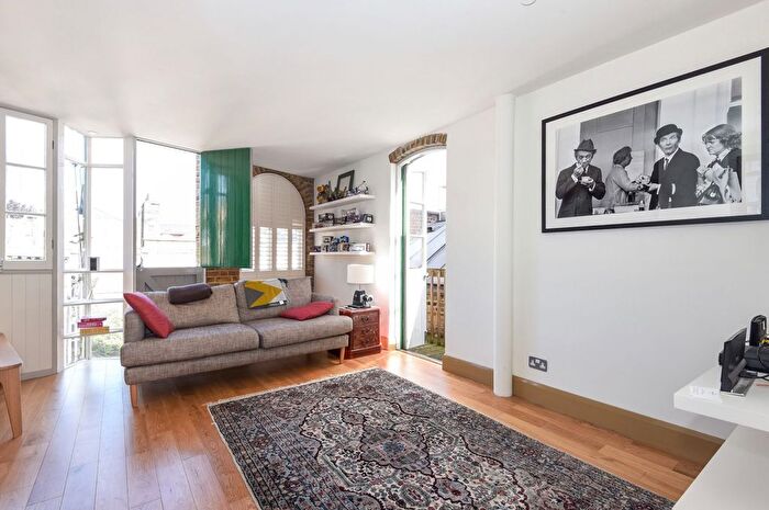 1 Bedroom Flat To Rent In Morrocco Store, Morrocco St., SE1