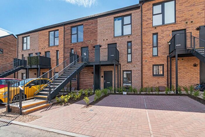 2 Bedroom Flat To Rent In Cunningham Square, Portobello, Edinburgh, EH15