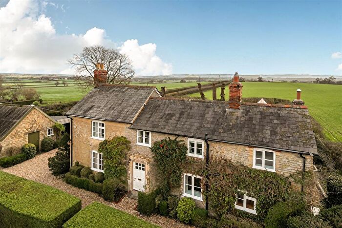 3 Bedroom Detached House For Sale In Stalbridge Common, Stalbridge, Sturminster Newton, DT10