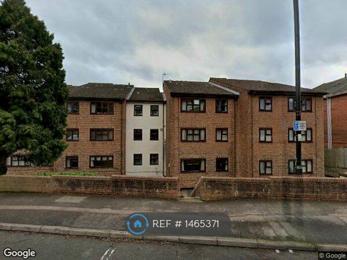 1 Bedroom Flat To Rent In Croydon Rd, Caterham, CR3