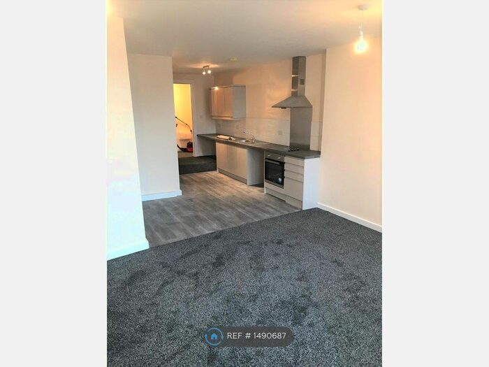 1 Bedroom Flat To Rent In Market Place, Mansfield, NG18