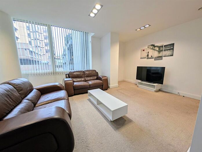 1 Bedroom Flat To Rent In Strand Street, Liverpool, L1