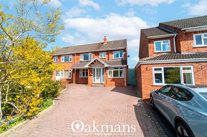 4 Bedroom Semi Detached House For Sale In Poplar Road, Dorridge, Solihull, West Midlands, B93