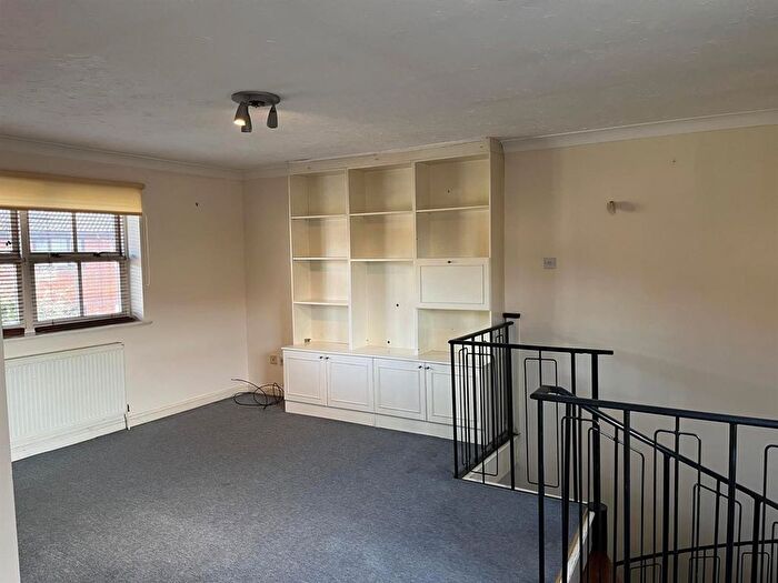 1 Bedroom Terraced House To Rent In Tyrrell Square, Mitcham, CR4