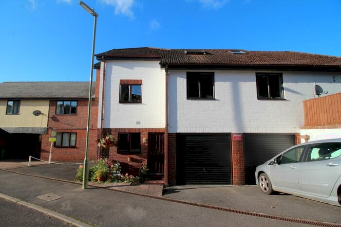 3 Bedroom Semi-Detached House To Rent In Papermakers, Overton, Basingstoke, Hampshire, RG25