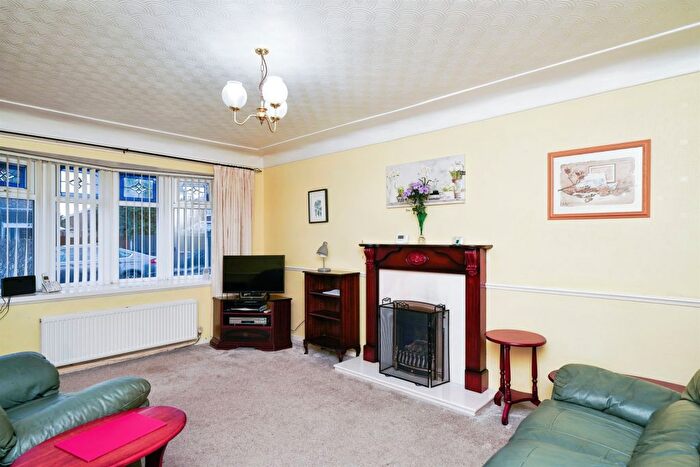 2 Bedroom Semi-Detached Bungalow For Sale In Dunning Close, Upton, Wirral, CH49