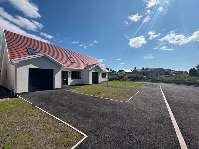 4 Bedroom Terraced Bungalow To Rent In Bethel Road, Llansamlet, Swansea, SA7