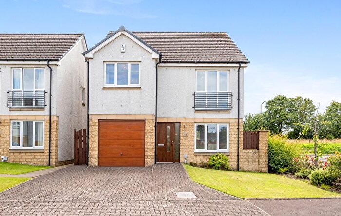 4 Bedroom Detached House For Sale In Joseph Cumming Gardens, Broxburn, EH52