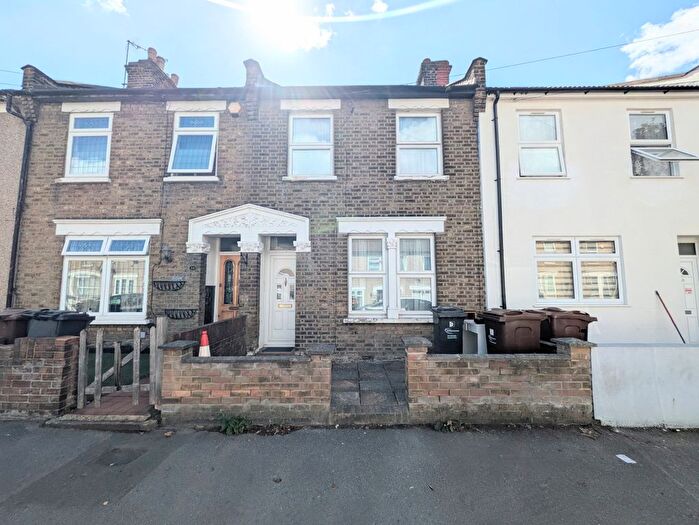 2 Bedroom Terraced House For Sale In Heath Road, Chadwell Heath, RM6