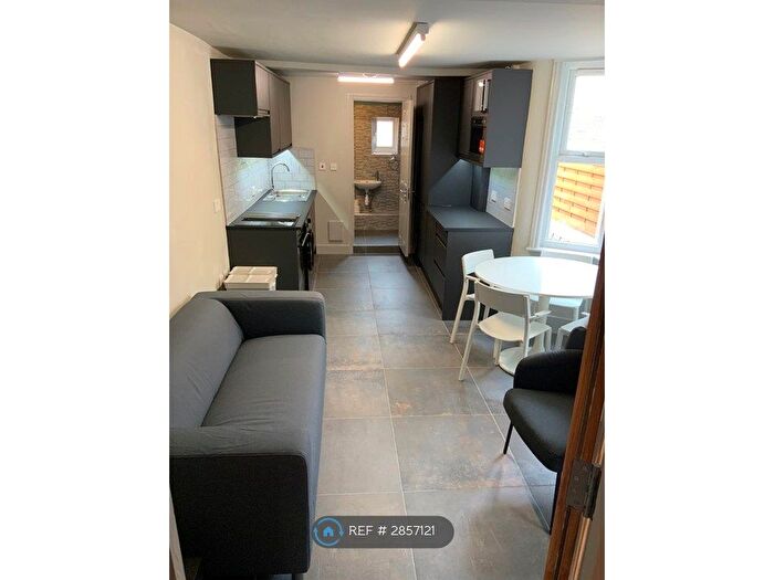 5 Bedroom Terraced House To Rent In Kincaid Road, London, SE15