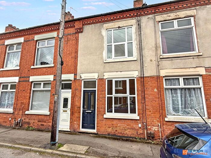 3 Bedroom Terraced House For Sale In Albert Road, Coalville, LE67