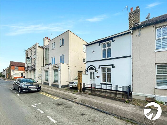 2 Bedroom End Of Terrace House To Rent In Fisher Street, Maidstone, Kent, ME14