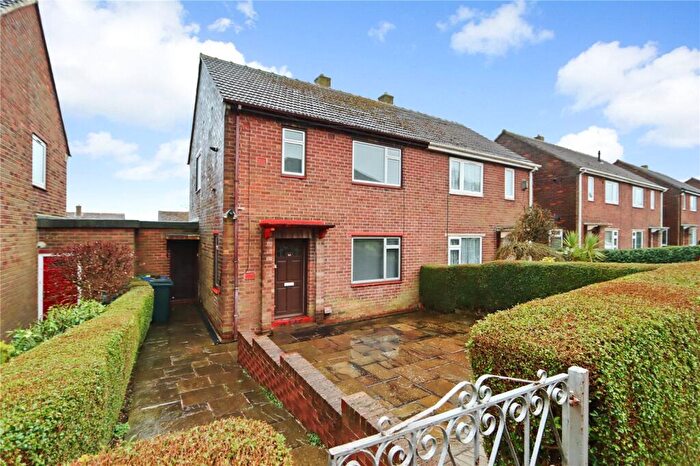 2 Bedroom Semi-Detached House For Sale In Rockwood Hill Estate, Greenside, Ryton, Tyne And Wear, NE40