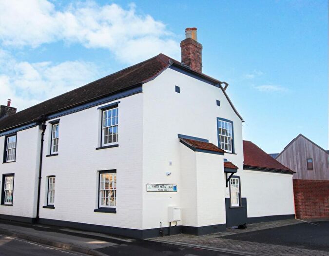 4 Bedroom Semi-Detached House For Sale In White Horse Lane, Milford On Sea, SO41