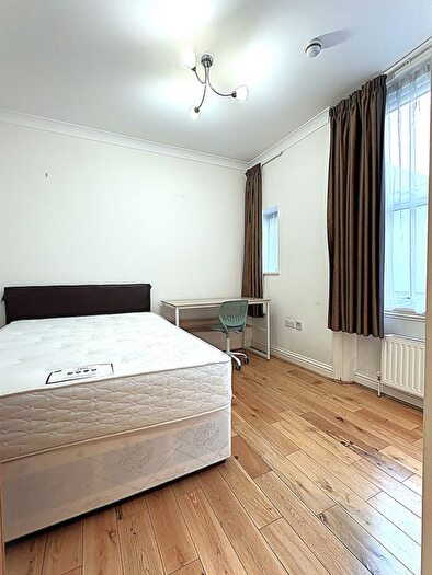 Studio To Rent In Cheniston Gardens, High Street Kensington, London, W8